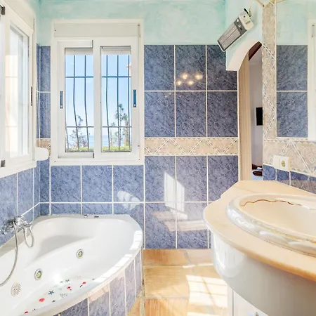 Eliane With Amazing Sea Views And Large Private Swimming Pool! *