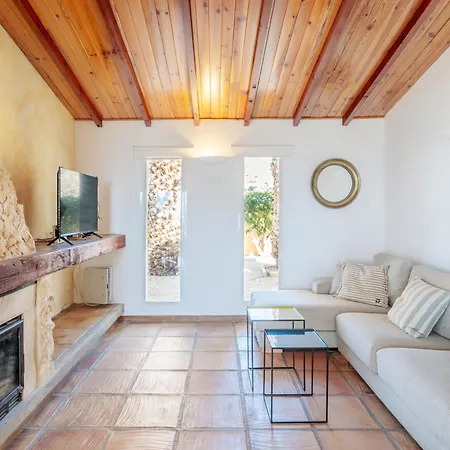Eliane With Amazing Sea Views And Large Private Swimming Pool!