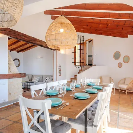 Dom wakacyjny Eliane With Amazing Sea Views And Large Private Swimming Pool! Alicante