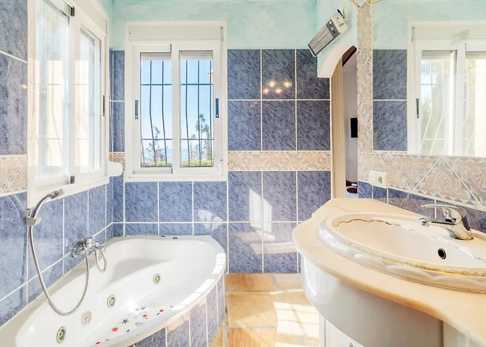 Eliane With Amazing Sea Views And Large Private Swimming Pool! *