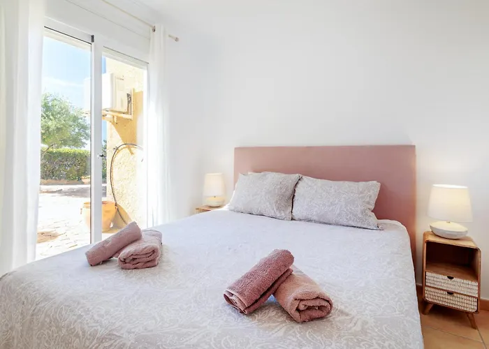 Casa vacanze Eliane With Amazing Sea Views And Large Private Swimming Pool! *